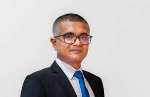 ސިނގިރޭޓް ވައްކަމުގެ މައްސަލާގައި ހައްޔަރުކުރި މުއާޒް މިފްކޯ އިން ސަސްޕެންޑްކޮށްފި thumbnail image