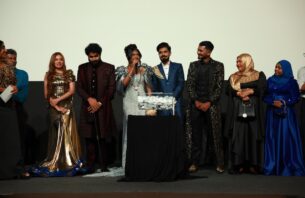 ލިލީގެ ހަ ޝޯވ ހައުސްފުލް، އެންމެން ބުނަނީ ވަރަށް ކަމުދާކަމަށް thumbnail image