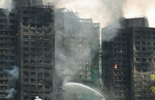 ހޮންކޮންގް އަލިފާނުގެ ހާދިސާ:މަރުވި މީހުންގެ އަދަދު 75އަށް thumbnail image