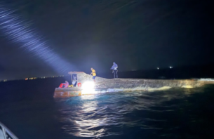 ބަންޑުން ޖަހާލި ކޮޅުވެއްޓި ދުއްވަން އިން މީހާގެ ލައިސަންސްއެއް ނެތް thumbnail image