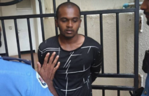 މާލޭގެ މިސްކިތަކަށް ގެއްލުން ދީގެން ހައްޔަރުކުރި މީހާ ދޫކޮށްލައިފި thumbnail image