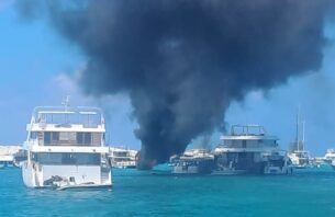 ހުޅުމާލެ  ފަޅުގައި އޮތް ލޯންޗެއްގައި އަލިފާނުގެ  ޙާދިސާއެއް ހިނގައިފި thumbnail image