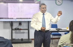 އެމްއެމްއޭގެ ފައިނޭންޝިއަލް އިންޓެލިޖެންސްގެ ޔުނިޓްގެ ހެޑް ސާޖިދު ސަސްޕެންޑްކޮށްފި thumbnail image