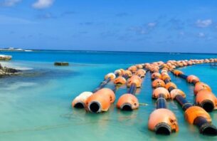 ޑްރެޖަރ ހޮޅިތަކެއް އޮޔާދަނީ، ސަމާލުވޭ: ދިފާއީ ބާރު thumbnail image