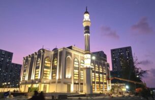 ހުޅުމާލޭގައި ތަރައްޤީ ކުރި "މަސްޖިދުލްއީމާން" އަންނަ ހަފްތާގައި ހުޅުވަނީ thumbnail image