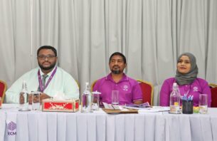  ލޯކަލް ކައުންސިލް އިންތިހާބަށް އެކަށީގެންވާ ވަރަށް އޮފިޝަލުން ނުލިބޭ: އީސީ thumbnail image