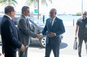 މަޖިލީހުގެ ރައީސް އިންޑިއާއަށް ފުރާވަޑައިގެންފި thumbnail image