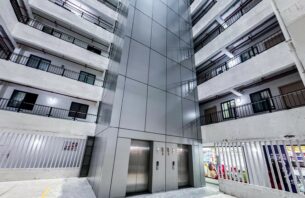 ހިޔާގެ އަށް ޓަވަރެއްގައި އަލަށް ތަރައްޤީކުރި ލިފްޓުތައް އާންމުންނަށް ހުޅުވާލައިފި thumbnail image