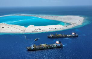 ދެ ޑްރެޖަރު ބޭނުންކޮށްގެން ގިރާވަރު ފަޅު ހިއްކަން ފަށައިފި thumbnail image