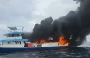 ކުރުނބާ ރިސޯޓް ބޭރުން ކަންނެލި ދޯންޏެއްގައި ރޯވެ އަނދަނީ thumbnail image