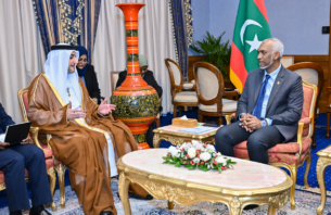 ޔޫއޭއީގެ ސަފީރު ރައީސް މުއިއްޒުގެ އަރިހަށް ވަދާއީ ޒިޔާރަތެއް ކުރައްވައިފި thumbnail image