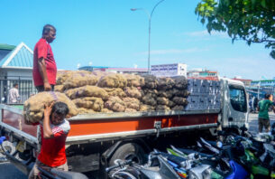ރޯދަ މަހު މާލެ ސަރަހައްދުގައި މުދާ އުފުލޭނެ ގަޑިތައް ކަނޑައަޅައިފި thumbnail image