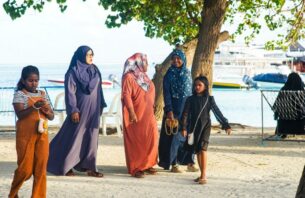 އެލައިޑް ތަކާފުލް އިން "ކަމަނަ ތަކާފުލް" ގެ ޚާއްޞަ ޕްރޮމޯޝަނެއް thumbnail image