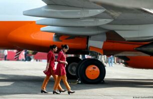 އިންޑިއާގެ ޚަބަރު: އެއަރ އިންޑިއާގެ ކެބިން ކްރޫއިންގެ ފިޓްނަސް މިންގަނޑުތައް ހަރުކަށިކޮށްފި thumbnail image