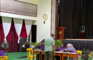 ކައުންސިލް އިންތިޚާބުގެ ދެވަނަ ބުރު: ފުރަތަމަ ގަޑިއިރުގެ ތެރޭގައި 10.8 އިންސައްތަ މީހުން ވޯޓުލައިފި thumbnail image