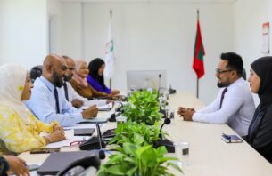 ސަރުކާރުގެ ކުންފުނިތަކުގެ ނަޒާހާތްތެރިކަން ވަރުގަދަކުރަން އޭސީސީން ޕީސީބީއާއެކު މަޝްވަރާކޮށްފި thumbnail image