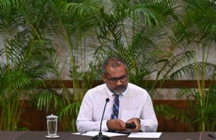 ވިޔަފާރި ބަނދަރުން މުދާ ނެރުމުގެ ދަތިތަކަށް އަވަސް ޙައްލެއް ގެނައުމުގެ މަސައްކަތް ފަށައިފި thumbnail image