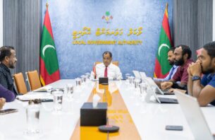 އަތޮޅު ކައުންސިލްތަކުގެ ބާރުތައް އެލްޖީއޭއަށް: އިދާރީ ހިންގުމަށް ބުރޫނާރާނެކަމުގެ ޔަޤީންކަން ދީފި thumbnail image