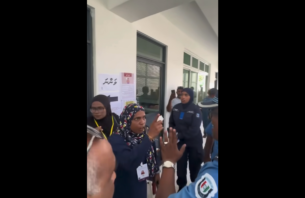 ވޯޓުގެ ސިއްރުކަން ގެއްލޭގޮތަށް ބޫތު ބަހައްޓާފައިވާތީ އަމީނިއްޔާ ސްކޫލްގައި މައްސަލަ ހޫނުވެއްޖެ thumbnail image