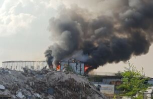 ހުޅުމާލެ ފޭސް ދޭއްގެ އެކަމޮޑޭޝަން އިމާރާތެއްގައި އަލިފާން ރޯވެ، ސިފައިން ހަރަކާތްތެރިވާން ފަށައިފި thumbnail image