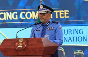 ކުށުގެ ވެށީގައި އަންހެނުން ޝާމިލުވާ ނިސްބަތް މައްޗަށްދާތީ، ފުލުހުންގެ ތެރޭގައި ކަނބަލުންގެ ދައުރު ފުޅާކުރަން ނިންމައިފި thumbnail image