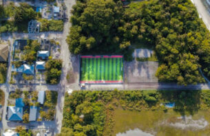 އިންނަމާދޫގައި ބަންނަމުންދިޔަ އުޅަނދެއްގެ ޑެކު ވެއްޓި ހަ މީހަކަށް ބޮޑެތި އަނިޔާތަކެއް ވެއްޖެ thumbnail image