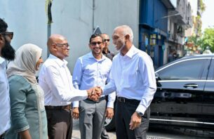 ސިޔާސީ ފިކުރު ދޫކޮށް މޫސާ ޖަލީލަށް ވޯޓު ދެއްވުމަށް ރައީސް އެދިވަޑައިގަންނަވައިފި thumbnail image