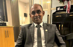 12 އަހަރުކުރިން ޕޮލިސް އިންސްޕެކްޓަރުގެ މަގާމުން ވަކިކުރި ޝިޔާމްއަށް ވަޒީފާ އަލުން ދޭން ހުކުމްކޮށްފި thumbnail image