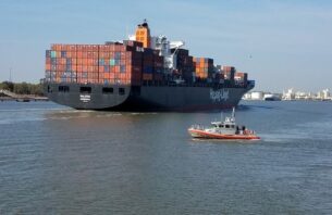 ޢަރަބި ކަނޑުގެ ސަރަޙައްދީ އިންފްރާސްޓްރަކްޗަރަށް އޮތް ކަނޑުމަތީގެ ނުރައްކާތައް thumbnail image