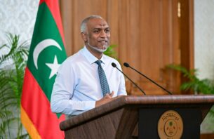 ސަރުކާރުގެ ވަޒީފާތަކަށް ދެން މީހުން ނަގާނީ ހަމައެކަނި ފެންވަރާއި ތަޖުރިބާއަށް ބަލައިގެން: ރައީސް thumbnail image