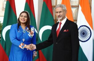 އިރުތިޝާމް އިންޑިއާގެ އެކްސްޓާނަލް މިނިސްޓަރާއެކު ގުޅުން ބަދަހިކުރަން ވާހަކަތައް ބާއްވައިފި thumbnail image