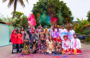 މަޑުއްވަރީ އީދު ލަވަ: މުޅި ރަށް އެކީގައި ނުކުމެ ގެނެސްދިން ހިތްގައިމު ދިރުމެއް! thumbnail image