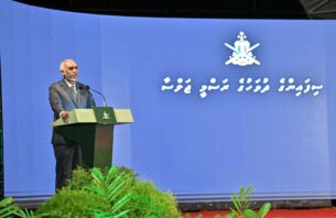 ދިވެހިންގެ ހިތްތަކުން އެންމެ މަތިވެރި ޤަދަރެއް ދޭންޖެހޭ ބަޔަކީ ސިފައިން: ރައީސް thumbnail image