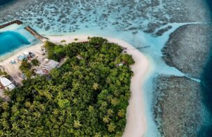 ބަގީއެއް ދުއްވާފައި ގޮސް މޫދަށް ވެއްޓި ކުޑަކުއްޖަކު ނިޔާވެއްޖެ thumbnail image