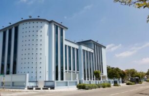 ހުޅުމާލޭގައި އަންހެނަކަށް ހަމަލާދީ މާރާމާރީ ހިންގި ބިދޭސީއަކު ހައްޔަރުކޮށްފި thumbnail image