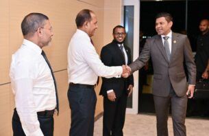 މޫސުމީ ހިޖުރައާ ގުޅޭ ފޯރަމެގައި ބައިވެރިވެވަޑައިގަތުމަށް ނައިބު ރައީސް ޖަރުމަނަށް ފުރާވަޑައިގެންފި thumbnail image