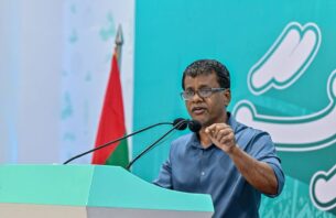 ޤައުމީ މަސްލަހަތު އިސްކުރެއްވުމުގައި ރައީސް މުޢިއްޒަކީ ފުރިހަމަ ނަމޫނާއެއް: ނާޒިމް thumbnail image