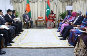 ރާއްޖެއާއި ބަންގްލަދޭޝް ދެމެދު ޝިޕިން ލިންކެއް ގާއިމުކުރަން މަޝްވަރާކޮށްފި thumbnail image