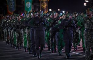 ވިއްސާރަވެ ފަސްކުރި ދިފާއީ ބާރުގެ ޕެރޭޑު ބުރާސްފަތި ދުވަހު ހުޅުމާލޭގައި ބާއްވަނީ thumbnail image