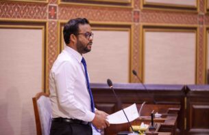 ބޯހިޔާވަހިކަމާ ގުޅޭ ފޯމުތައް އިސްލާހުކުރަން ދޭ މުއްދަތު 21 ދުވަހަށް އިތުރުކޮށްފި thumbnail image