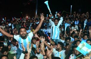 ވޯލްޑް ކަޕް ފައިނަލް މެޗުގެ އުފާފާޅުކުރުންތައް އަމާންކަން ނުގެއްލޭނެގޮތަށް ގެންދިއުމަށް އެދެފި thumbnail image