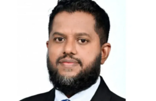 ފްލެޓާއި ގޯތި ދޭނެކަމަށް ބުނެ ފައިސާ ފޭރުނު ފިޝަރީޒްގެ ނައިބު ވަޒީރު މަޤާމުން ވަކިކޮށްފި thumbnail image