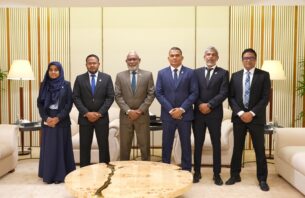 ދެވަނަ ޕާލިމެންޓަރީ ސްޕީކާރސް ކޮންފަރެންސަށް މަޖިލީހުގެ ރައީސް ކެމްބޯޑިއާއަށް thumbnail image