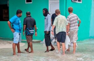 ގަދަ ވަޔާއި އުދައިގެ ސަބަބުން ގެއްލުން ލިބުނު ފަރާތްތަކަށް އެހީތެރިކަން ފޯރުކޮށްދެނީ thumbnail image
