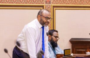 ހުޅުމާލޭގައި ހަދާނީ ވަގުތީ މިސްކިތުގެ ބަދަލުގައި ދާއިމީ މިސްކިތްތައް: ވަޒީރު ޝަހީމް thumbnail image