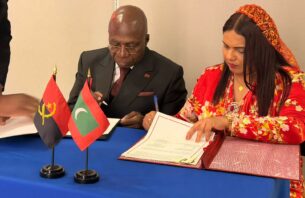 އެންގޯލާއާ ޚާރިޖީ ގުޅުން އިތުރަށް ފުޅާކުރުމަށް މުހިންމު ދެ އެއްބަސްވުމެއް އެކުލަވާލައިފި thumbnail image