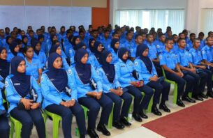 މުސާރައަށް 17،175 ރުފިޔާ ލިބޭ ފުލުހުންގެ ވަޒީފާއަށް ފުރުސަތު ހުޅުވާލައިފި thumbnail image