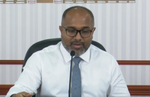 ޑޮލަރުގެ ވިޔަފާރިކުރި 12 ބިދޭސީއަކު އަތުލައިގަނެ ތަޙުޤީޤު ފަށައިފިން: ވަޒީރު އިޙްސާން thumbnail image
