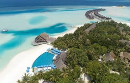 މޫދަށް އެރި އުޅުނު ދެ ފަތުރުވެރިއަކު ގެނބިގެން އަވަސް ފަރުވާދޭ ފަށައިފި thumbnail image