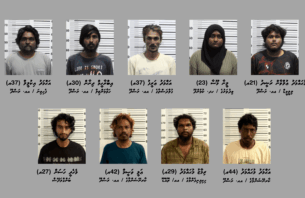 ރަސްދޫ 10 ގެއެއް ބަލައި ފާސްކޮށް، ބަނގުރަލުގެ ވިޔަފާރިކުރާ ގުރޫޕެއް ހައްޔަރުކޮށްފި thumbnail image